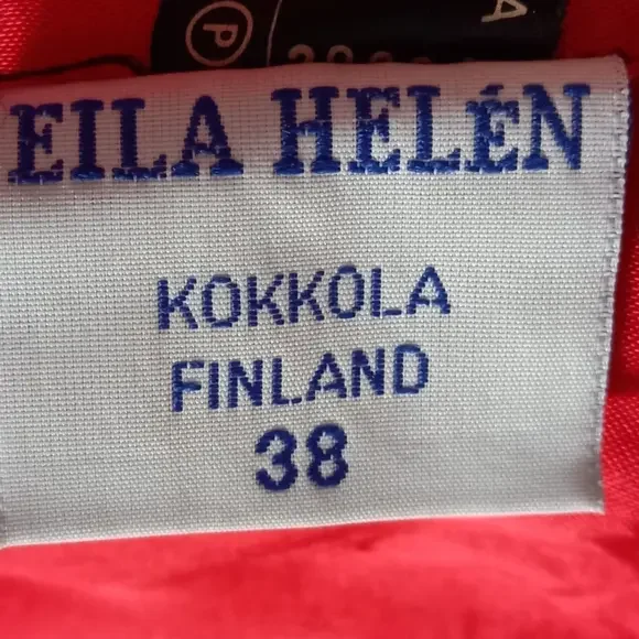 Size 10-12 Bright Red Unusual Buttons Smart WOOL Jacket - Picture 7 of 9